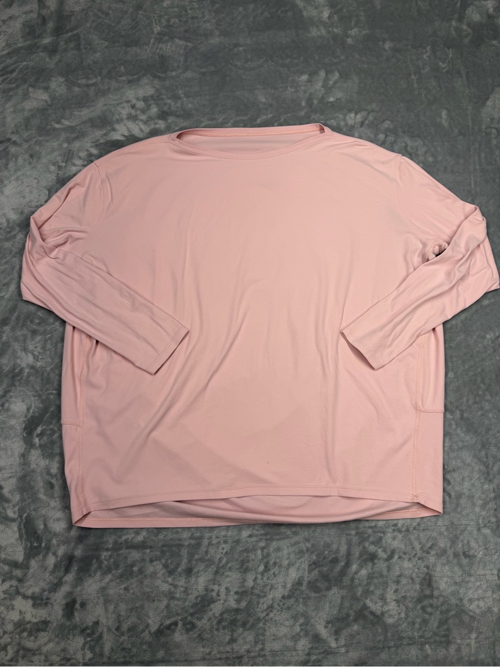 lululemon athletica Back In Action Long Sleeve Oversized shirt